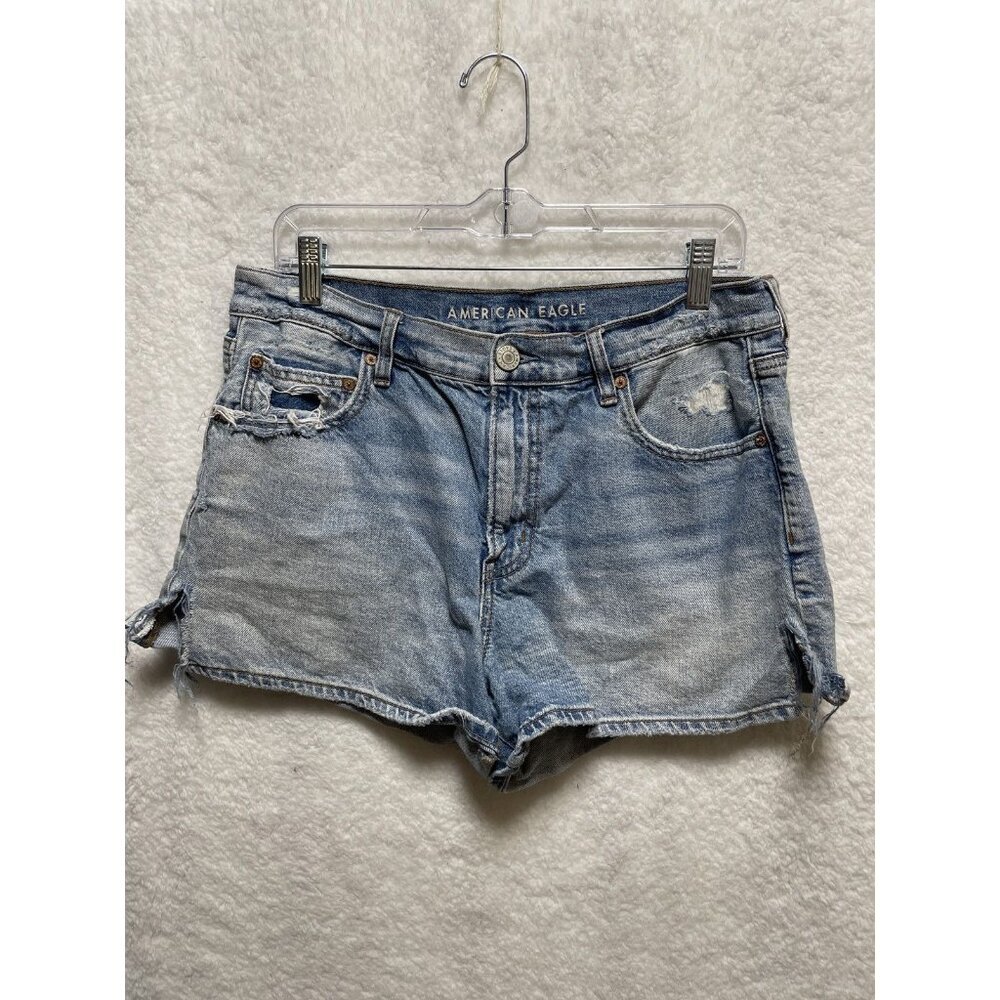American Eagle 90's Boyfriend Short Denim Light Wash Size 12 Stretch Distressed